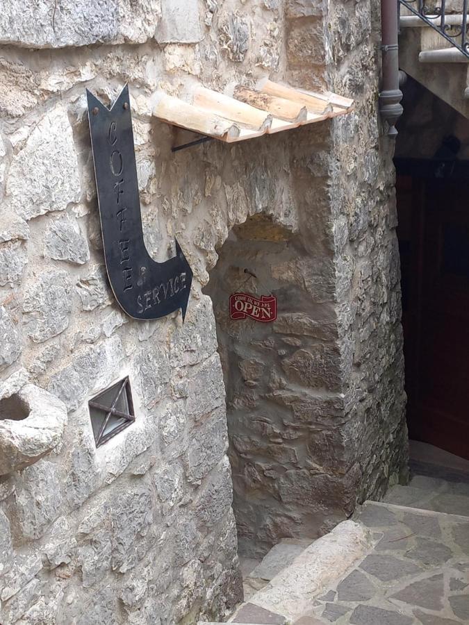 Casa Vacanze "Pietra Viva" Castelnuovo Parano Екстер'єр фото