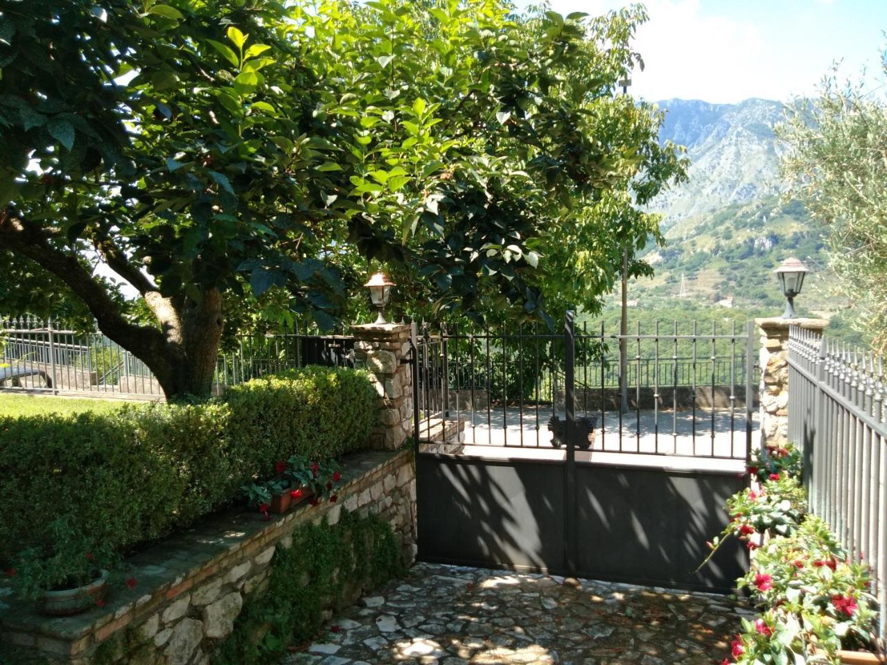 Casa Vacanze "Pietra Viva" Castelnuovo Parano Екстер'єр фото