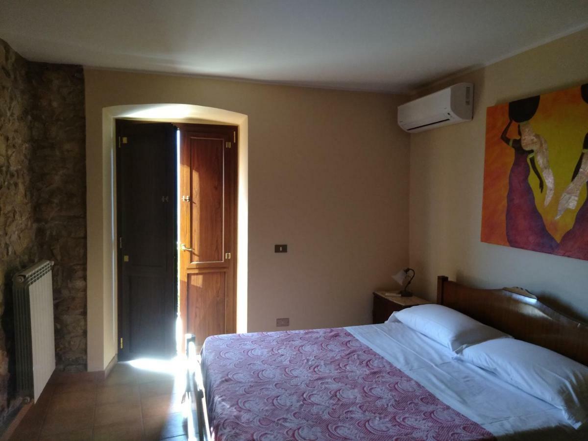 Casa Vacanze "Pietra Viva" Castelnuovo Parano Екстер'єр фото